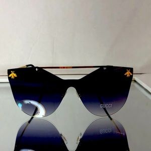 Black Gucci Sunglasses